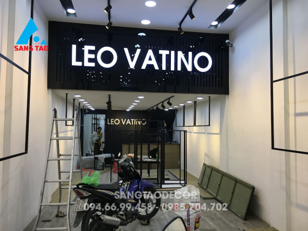 Dự án thiết kế thi công shop thời trang nam Leo Vatino