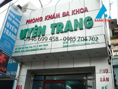 Thiết kế thi công bảng hiệu phòng mạch