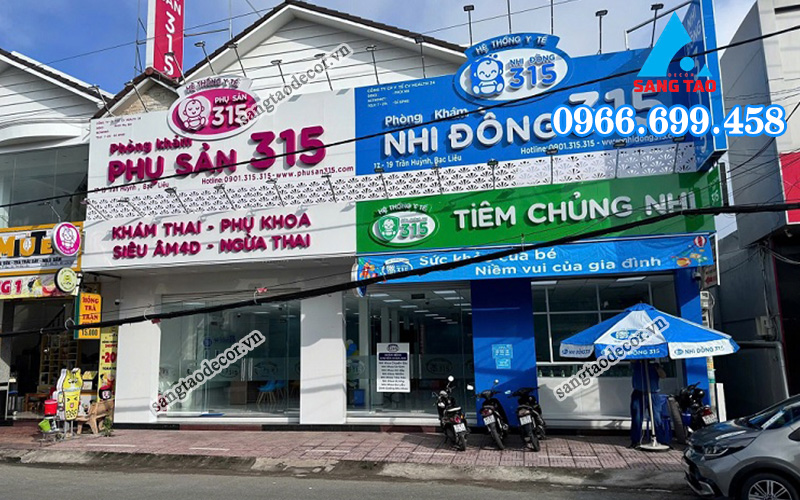 Bảng hiệu bệnh viện 