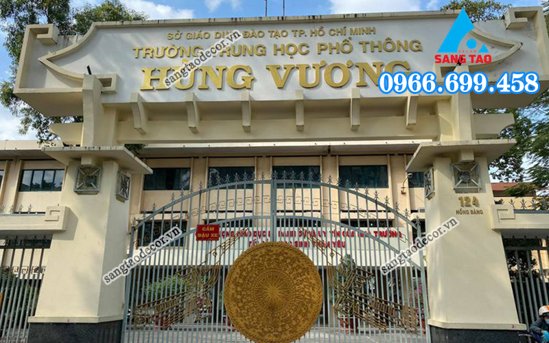 bảng hiệu trường trung học phổ thông 