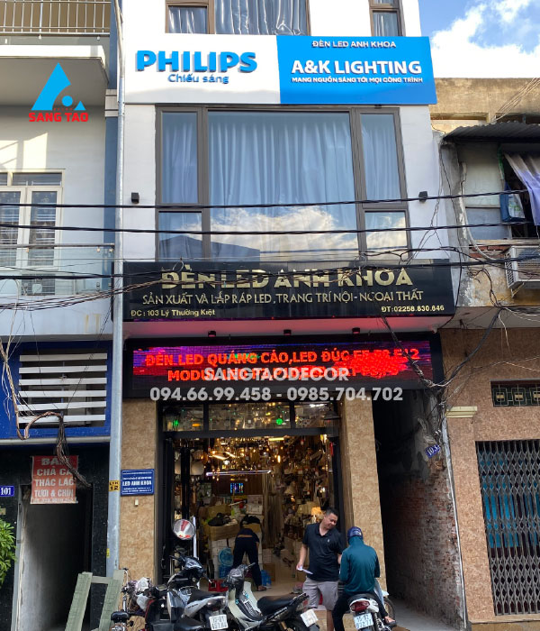 Thiết kế thi công bảng hiệu cửa hàng đèn Philips