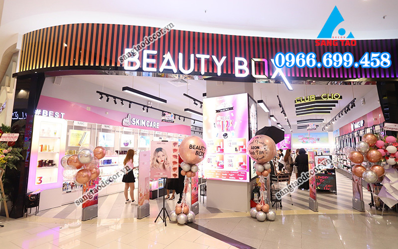 Thi công shop trong Trung Tâm Thương Mại chuyên nghiệp