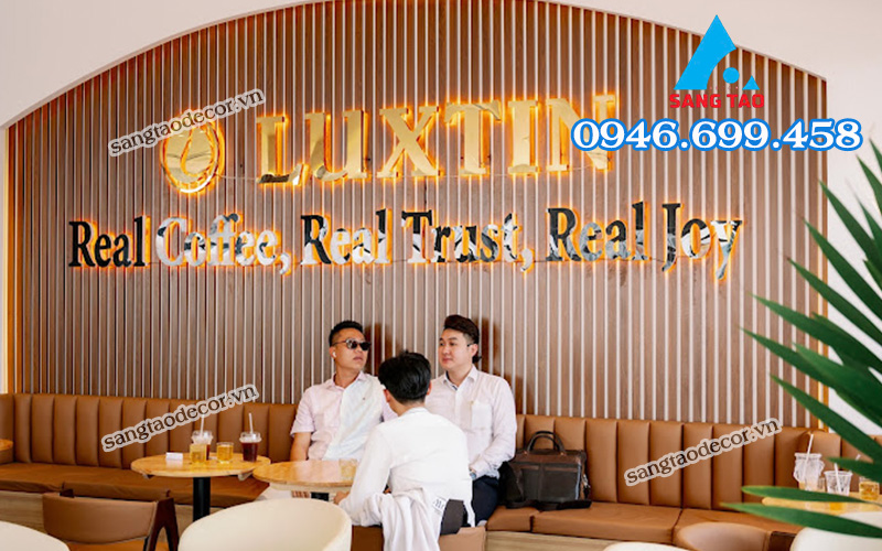 Dự Án: Gia Công Chữ Inox Đẳng Cấp Cho Quán Cafe Luxtin, Quận 9
