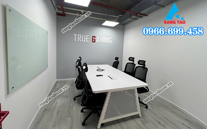 Gia công chân bàn sắt họp