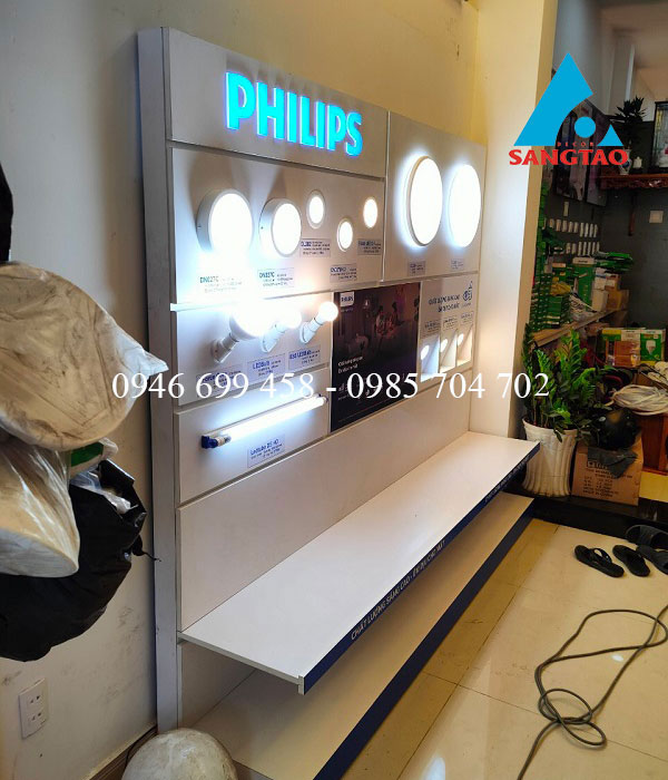 Mẫu thiết kế thi công quầy tủ quảng cáo thiết bị điện đèn Philips