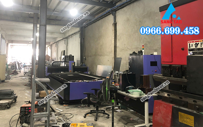 máy cắt laser, máy cnc của xưởng gỗ xưởng mộc