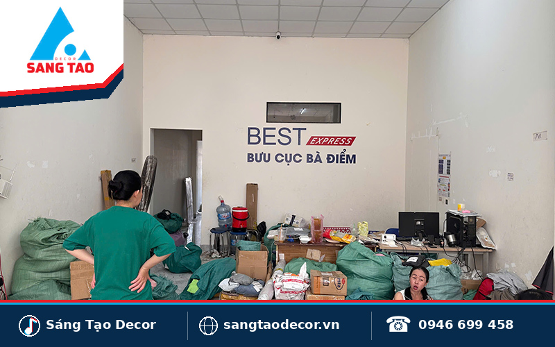 cận vách logo Best
